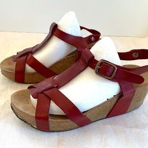 Lola Sabbia for Eric Michael red leather platform Sandal Size 37